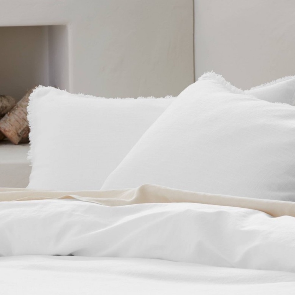 NEW Casaluna Heavyweight White Linen Blend Pillow Sham, King.